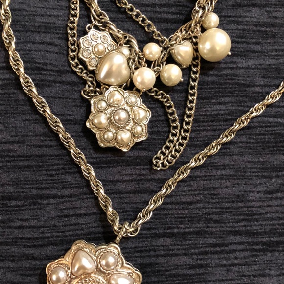 Jessica Simpson pearl necklace long short classy - Picture 2 of 5